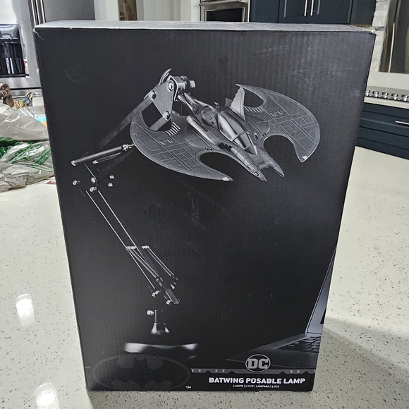 Batwing Posable Lamp DC Comics Batman 1989 Style In Box - Picture 13 of 16